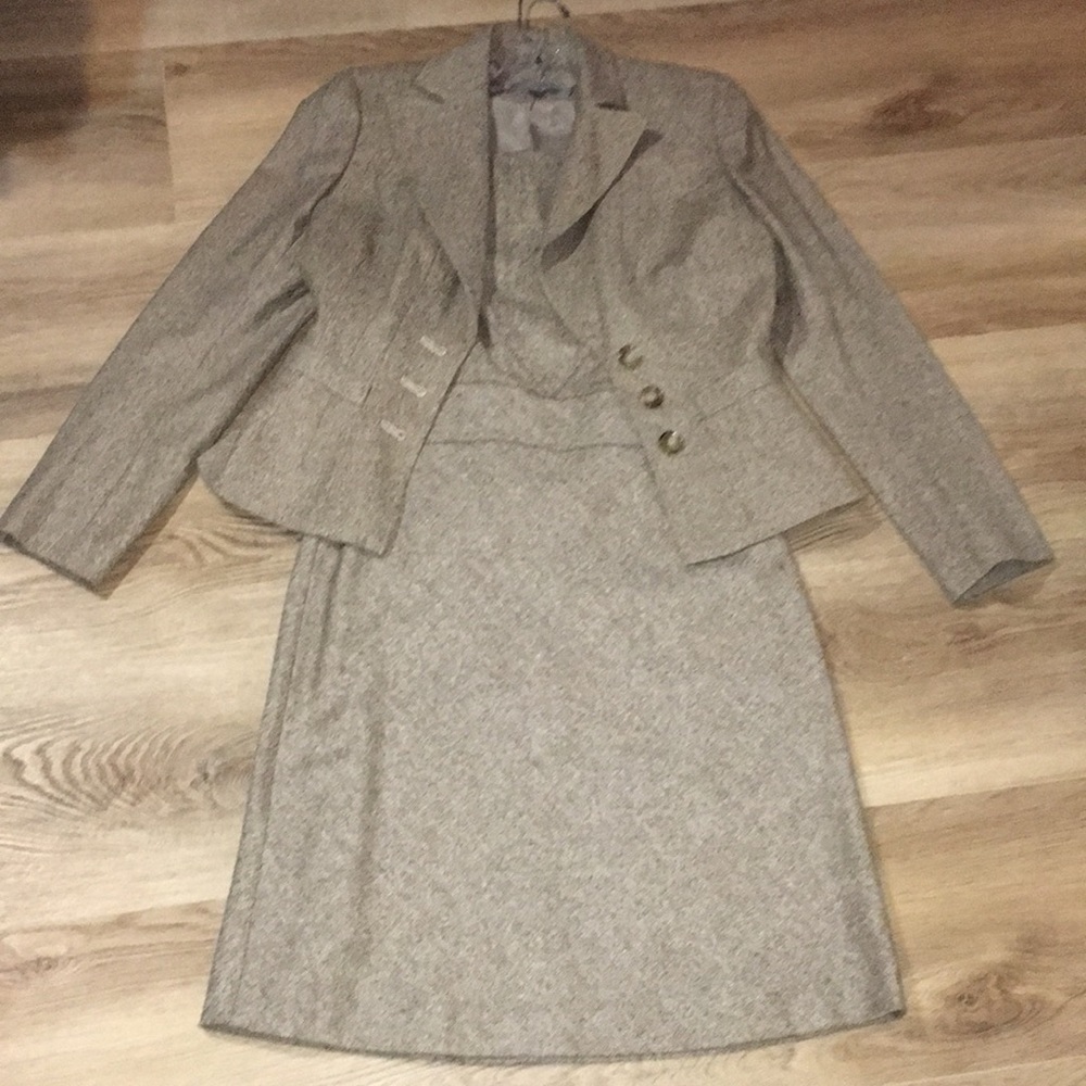 ANN TAYLOR 2 Piece Mixed FINE WOOL TWEED blazer size 4 & dress size 8P G…